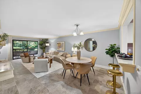8840 Villa La Jolla #108, La Jolla, CA 92037