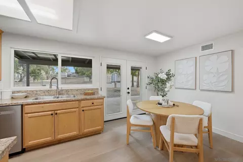 Dining - 1115 6th St, Ramona, CA 92065 photo 6 of 7