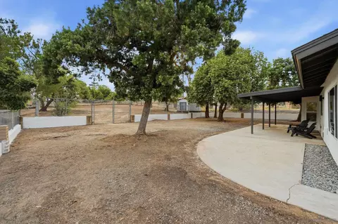 Exterior - 1115 6th St, Ramona, CA 92065 photo 7 of 9