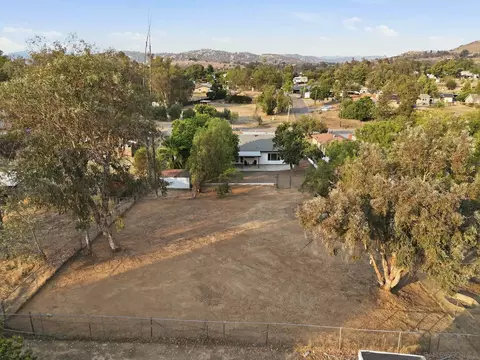 View/Area - 1115 6th St, Ramona, CA 92065 photo 5 of 8