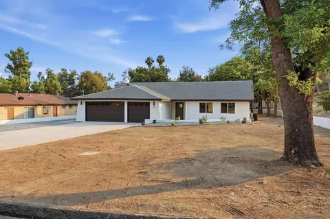 Exterior - 1115 6th St, Ramona, CA 92065 photo 9 of 9