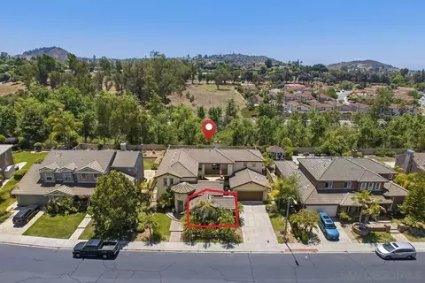 View/Area - 2340 Douglaston Gln, Escondido, CA 92026 photo 2 of 5