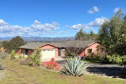 19462 Split Rock Rd, Ramona, CA 92065
