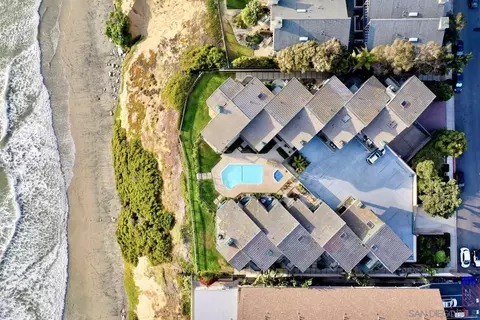 View/Area - 940 Sealane #16, Encinitas, CA 92024 photo 2 of 6
