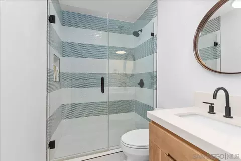 Bath - 940 Sealane #16, Encinitas, CA 92024 photo 4 of 5