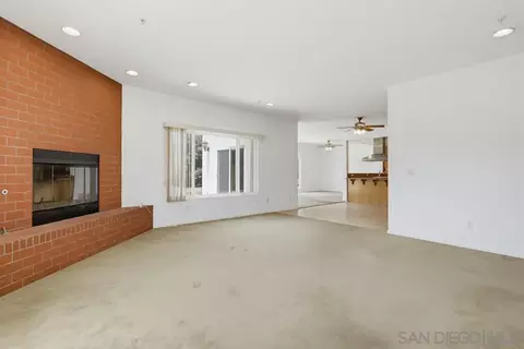 Living - 171 Dawn Vw, El Cajon, CA 92021 photo 6 of 13