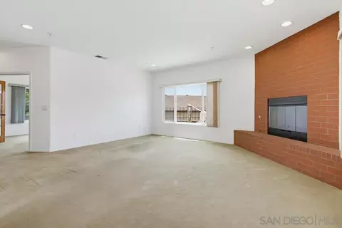 Living - 171 Dawn Vw, El Cajon, CA 92021 photo 7 of 13