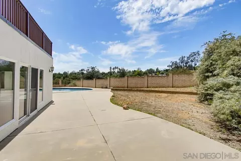 Exterior - 171 Dawn Vw, El Cajon, CA 92021 photo 13 of 20