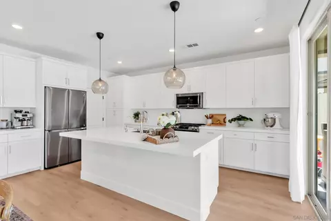 Kitchen - 2011 Copernicus, Escondido, CA 92026 photo 1 of 4