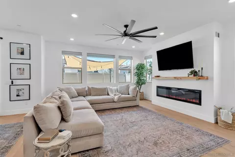 Living - 2011 Copernicus, Escondido, CA 92026 photo 1 of 3