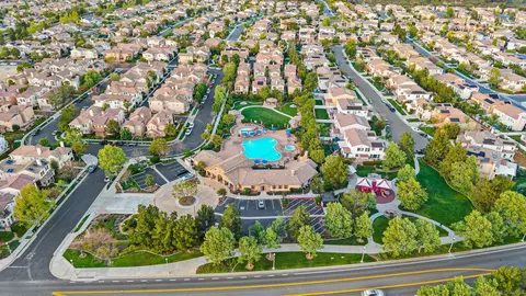 View/Area - 45733 Sierra Ct, Temecula, CA 92592 photo 3 of 4