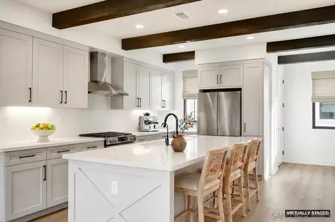 1602 San Remo Pl #104, Encinitas, CA 92024