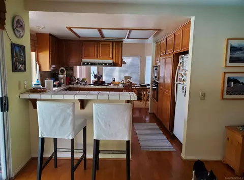 Kitchen - 44028 Highlander Dr, Temecula, CA 92592 photo 1 of 1