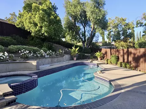 Exterior - 44028 Highlander Dr, Temecula, CA 92592 photo 4 of 7