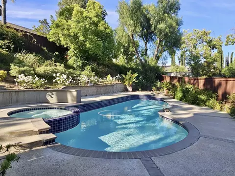 Exterior - 44028 Highlander Dr, Temecula, CA 92592 photo 2 of 7