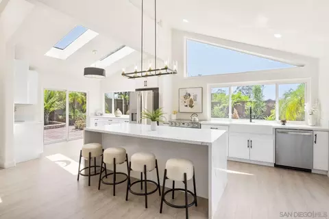 9956 Cummins Pl, San Diego, CA 92131