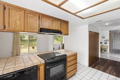 Kitchen - 23556 Barona Mesa Rd, Ramona, CA 92065 photo 3 of 3