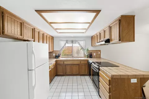 Kitchen - 23556 Barona Mesa Rd, Ramona, CA 92065 photo 2 of 3
