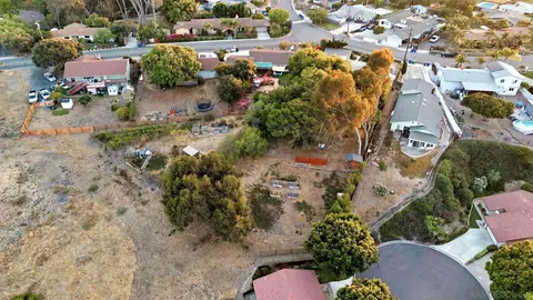 View/Area - 161 Parnassus Cir, Oceanside, CA 92054 photo 5 of 6