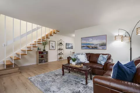 4062 Valeta #334, San Diego, CA 92110