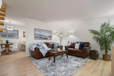 4062 Valeta #334, San Diego, CA 92110