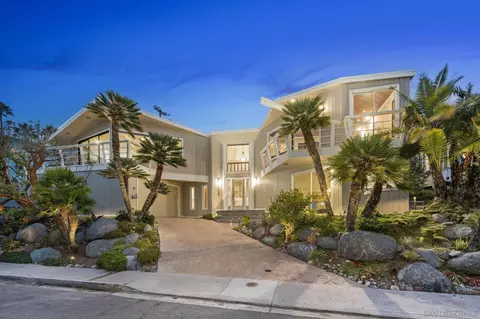 Exterior - 5567 Calumet Ave, La Jolla, CA 92037 photo 3 of 8