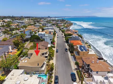 View/Area - 5567 Calumet Ave, La Jolla, CA 92037 photo 2 of 5