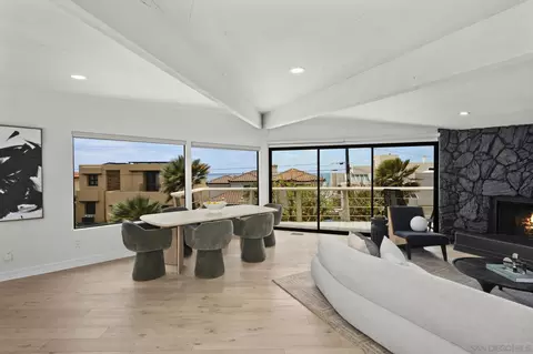 Dining - 5567 Calumet Ave, La Jolla, CA 92037 photo 2 of 4