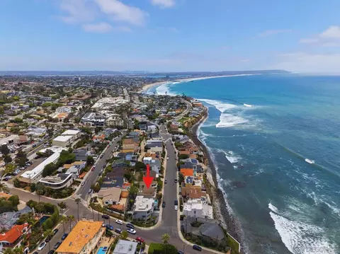 View/Area - 5567 Calumet Ave, La Jolla, CA 92037 photo 5 of 5