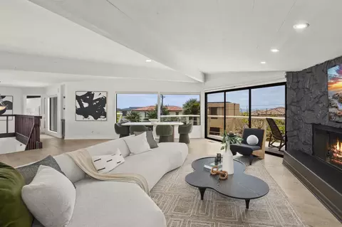 Living - 5567 Calumet Ave, La Jolla, CA 92037 photo 1 of 6