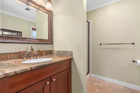 Bath - 2245 Nob Hill Dr, Carlsbad, CA 92008 photo 2 of 4