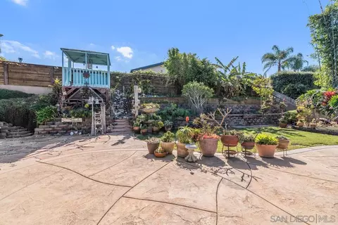 Exterior - 2245 Nob Hill Dr, Carlsbad, CA 92008 photo 7 of 11