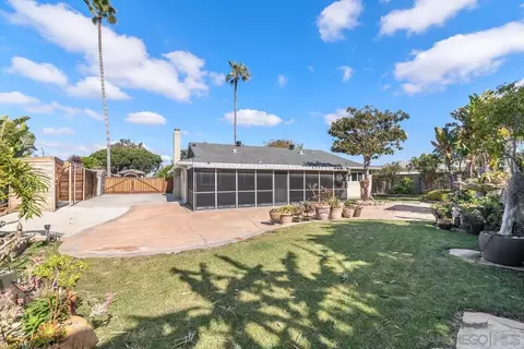 Exterior - 2245 Nob Hill Dr, Carlsbad, CA 92008 photo 6 of 11