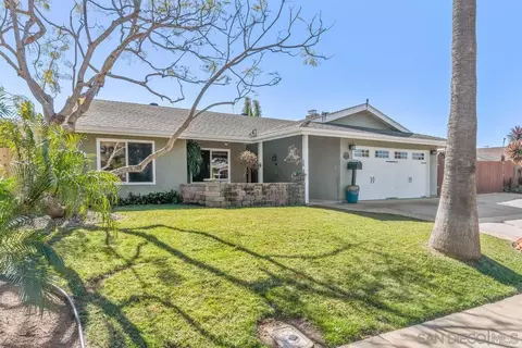Exterior - 2245 Nob Hill Dr, Carlsbad, CA 92008 photo 2 of 11
