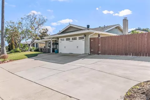 Exterior - 2245 Nob Hill Dr, Carlsbad, CA 92008 photo 3 of 11