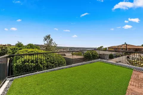 Exterior - 7949 Pasadena Ave, La Mesa, CA 91941 photo 7 of 14