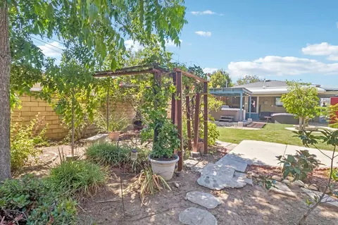 Exterior - 8653 Washington Ave, La Mesa, CA 91942 photo 5 of 11