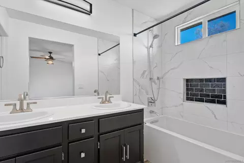 Bath - 1354 Normandy Dr, Chula Vista, CA 91913 photo 1 of 3