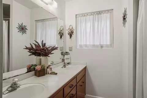 Bath - 1541 Round Potrero Rd, Potrero, CA 91963 photo 2 of 2