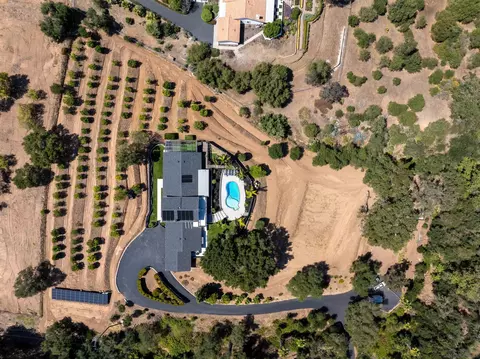 View/Area - 521 Rancho Camino, Fallbrook, CA 92028 photo 4 of 7