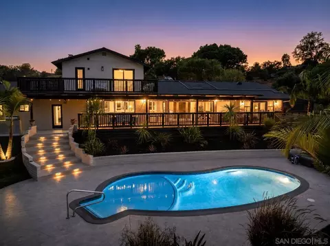 Exterior - 521 Rancho Camino, Fallbrook, CA 92028 photo 2 of 29