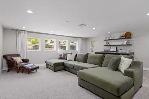 Living - 521 Rancho Camino, Fallbrook, CA 92028 photo 3 of 3