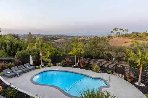 Exterior - 521 Rancho Camino, Fallbrook, CA 92028 photo 11 of 29