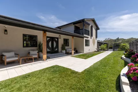 Exterior - 521 Rancho Camino, Fallbrook, CA 92028 photo 7 of 29