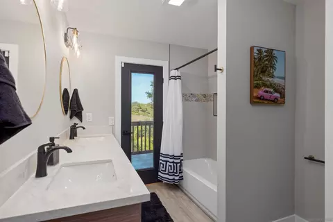 Bath - 521 Rancho Camino, Fallbrook, CA 92028 photo 5 of 6