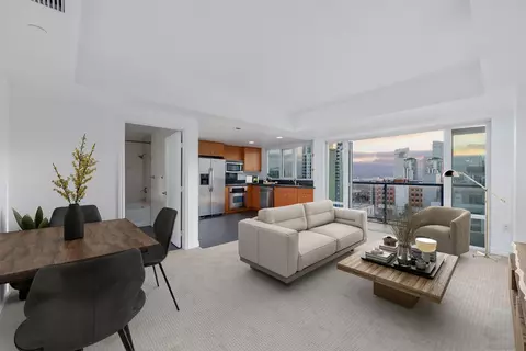 875 G St #707, San Diego, CA 92101