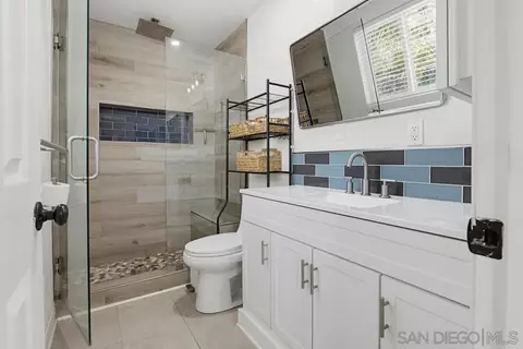 Bath - 743 Davis, Ramona, CA 92065 photo 4 of 5