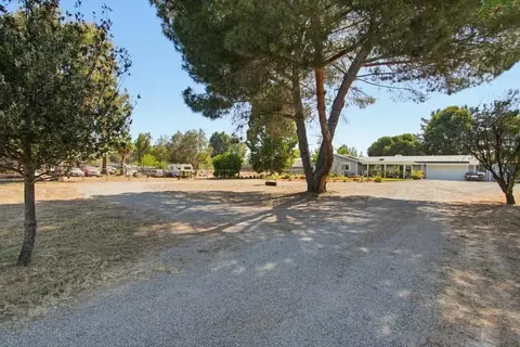 Exterior - 743 Davis, Ramona, CA 92065 photo 19 of 23