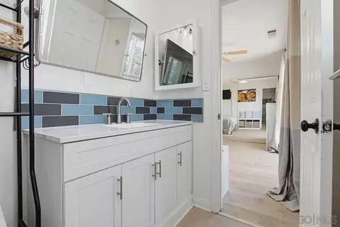 Bath - 743 Davis, Ramona, CA 92065 photo 5 of 5