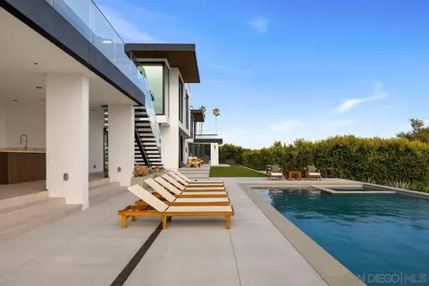 Exterior - 29623 Cuthbert Rd, Malibu, CA 90265 photo 15 of 18